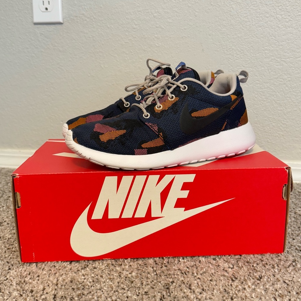 Y2K 2010 Nike Roshe One Knit Jaquard Print BRAND NEW WITH BOX